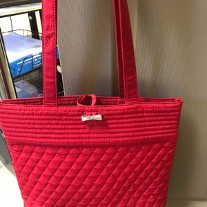Vera Bradley Beautiful Red handbag